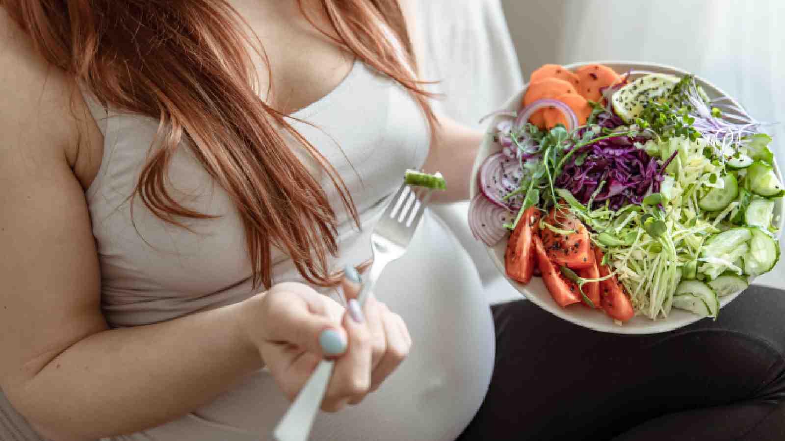 Beat the heat: Summer diet tips for pregnant women